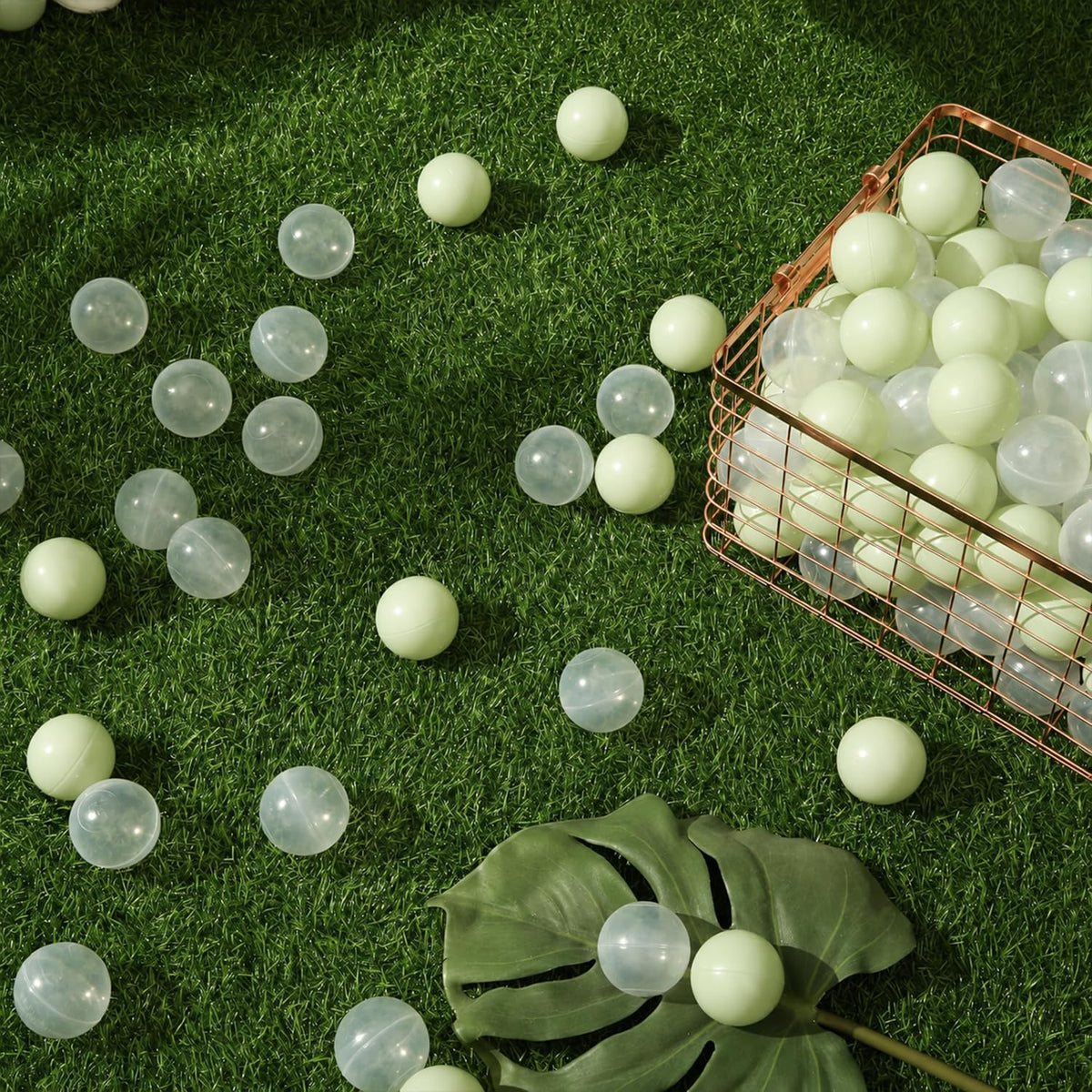 Crush Proof Plastic Ball Pit Balls Pack of 100 X2664
